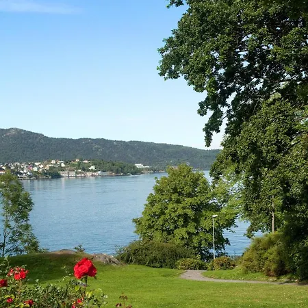 Lysthuset Den Lille - Authentic Wodden House 베르겐